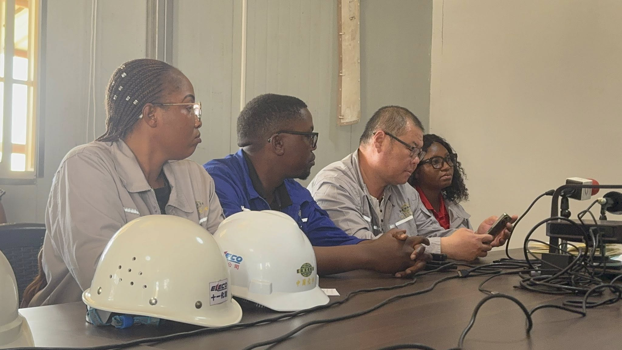 GOV&rsquo;T SUSPENDS CHINA 11th  CONSTRUCTION OVER LABOUR ABUSES