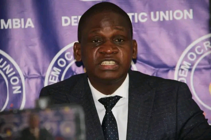 DU PRESIDENT CALLS FOR LIVING WAGE AND END TO CASUAL CONTRACTS